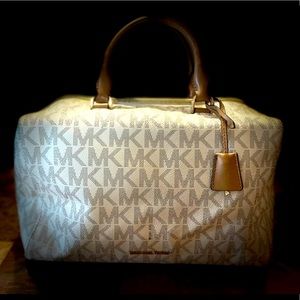 Michael Kors Kirby Large Satchel